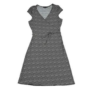 Laundry by Shelli Segal Black White Geo Print Wrap Dress Short Sleeve Size 12